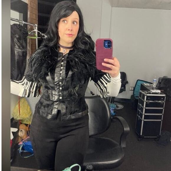 Yennefer Witcher cosplay - Picture 1 of 10